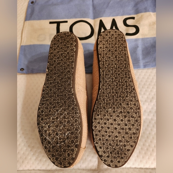 TOMS Beige Alparata Slip-on Flats - Picture 5 of 5